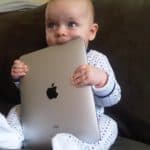 baby-with-ipad